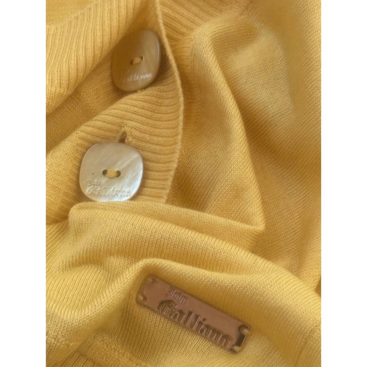 Butter yellow silk cardigan. S